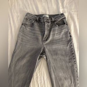 Abercrombie 90’s Ultra High Rise Curve Love Straight Jeans